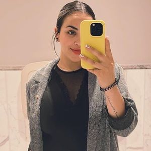 Meet your Posher, Isabel